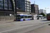 WG 8705, der Hamburger Hochbahn AG, am 19. Juli 2010, am Hambuger HBF.
