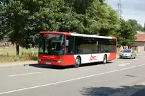 Dieser BVR Bus bedient die Linie 892 zu Allrahter Platz in Grevenbroich.
Er befindet sich hier kurz vor dem Bahn�bergang in Gustorf am Samstagnachmittag den 24.7.2010