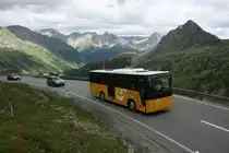 PU Balzarolo, Poschiavo, GR 5'955 (Volvo 8700, 2006) am 28.7.2010 unterhalb der Bernina-Passh�he. 