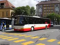 trn Nr. 272 (Volvo 8700LE) am 27.7.2010 beim Bhf. La-Chaux-de-Fonds auf der Linie 60 nach Le Locle, die einen 15 Minuten Takt hat.
