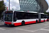 Hochbahn 7925 am 27.Juli 2010 am ZOB