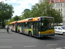 Solaris Urbino auf der Linie 109 nach S+U Bahnhof Zoologischer Garten an der Haltestelle Charlottenburg Olivaer Platz.