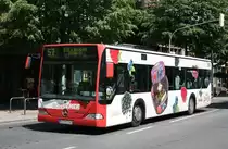 Schloemer (AC HS 240) macht Werbung f�r Zentis.
Aachen Theaterplatz, 4.6.2010.