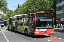 ASEAG 225 (AC L 364) macht Werbung f�r Crumbach.
Aachen Bushof, 4.6.2010.