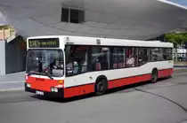 Hochbahn 1733 am 3.August 2010 am S Bf.Poppenb�ttel