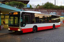 Hochbahn 1018 am 3.August 2010 am U/S Bf.Barmbek