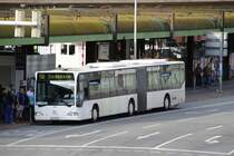 Mercedes Citaro 1, von Subunternehmer Lahrmann aus Nienburg, am ZOB in Hannover, am 10.08.2010