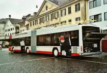 Jubil�um 60 Jahre Trolleybus in Winterthur: SW Winterthur Nr. 102 Hess/Hess Gelenktrolleybus am 19. Juni 2010 Winterthur, Marktplatz (Foto: Lukas Doyon)