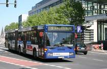 ASEAG 863 (AC L 662) macht Werbung f�r Netaachen.
Aachen Bushof, 4.6.2010.