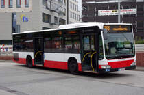 Hochbahn 1015 am 12.August 2010 am Bf.Rahlstedt