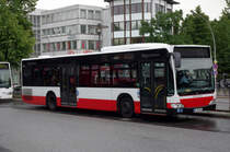 Hochbahn 1014 am 12.August 2010 auf der Busanlage Wandsbek Markt