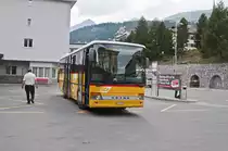 Setra S 313 UL am 9. August 2010 an der Endhaltestelle der Julier Pass Route St. Moritz.