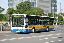 NIAG 3528 (WES O 3528) macht Werbung f�r Weru.
Duisburg HBF, 5.6.2010.