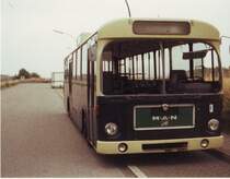 Bogestra,August 1988,MAN am Stra�enrand in Bo-Wattenscheid,teilweise ausgeschlachtet.