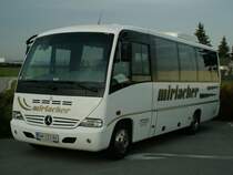 Der seltsam anmutende Mercedes-Benz  Medio  - treffender Name!