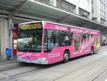 Wagen 508 der Saarbahn bedient am 27.8.10 die Linie 123 am Hbf.