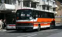 Schulbusbetrieb Heintze (ME UH 5) f�hrt im Sch�lerverkehr in Velbert.
Velbert, 11.6.2010.