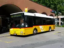 Postauto - MAN BE 547388 bei der Bushaltestelle vor dem Bahnhof M�nsigen am 29.08.2010