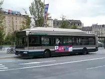 Renault Agora CNG Nr 700. Dieser Wagen ist der Sechste Renault gebaute Gasbus. Er wurde 1997 beschaffen und fuhr als Testwagen zwei Jahre lang.
Kammen dann 14 weitere 2-T�rige Busse im Jahr 1999, und 2000 noch 15 weitere. Strassburger Bahnhof am 30/08/10.