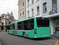 Fabrikneuer Mercedes Citaro mit der Betriebsnummer 722, kurz nach in Betirebnahme, auf der Linie 30 an der Endhaltestelle am Bahnhof SBB. Die Aufnahme stammt vom 20.08.2010.