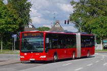Autokraft 764 ein Citaro G am 2.September 2010 am Glashtter Markt.
