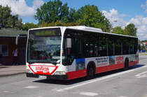 Hochbahn 2408 am 2.September 2010 am Glashtter Markt.
