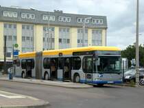 Mercedes-Benz O 530 (Citaro Irvine) auf der Linie 60 nach Lipsiusstrae an der Haltestelle Lindenau Bushof.