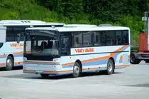 Auf kleineren Linien kommen Volvo-Linienbusse mit Vest-Aufbau zum Einsatz. Aufnahme in �ndalsnes am 3.7.2010. 