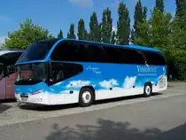 Ein Neoplan Cityliner im P & R Elsau in Strassburg am 31/08/10.