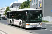 Klingenfu� 9252 (ME KL 7600).
Klingenfu� f�hrt f�r die Rheinbahn und BVR.
Die Auftragsfahrzeuge f�r die Rheinbahn haben die Nummern 92XX.
Die Fahrzeuge f�r BVR die Nummern 41XX.
Velbert, 11.6.2010.