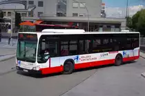 Hochbahn 2759 am 4.September 2010 am S Bf.Poppenb�ttel
