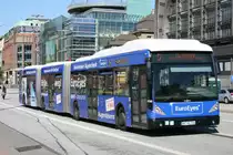 Hochbahn 8706 (HH HN 2786) macht Werbung f�r Euro Eyes.
Hamburg HBF, 17.6.2010.