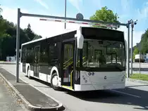 Ein Temsa Avenue an der Grenze Blumberg (D) - Schaffhausen (CH), unterwegs in Richtung Schweiz, am 06/09/10.