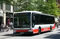Hochbahn 6013 (HH YB 1073).
Hamburg Rathausmarkt, 17.6.2010.