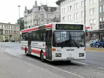 Mercedes-Benz O 405 (Hochflur-Stadtversion) auf der Linie 4 nach Viermorgen am Hauptbahnhof. 

