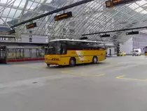POSTAUTO-Neoplan am Chur,Bahnhof am 13.9.10