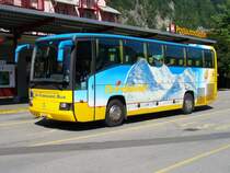 Grindelwald Bus .. Mercedes Reisebus in Meiringen am Warten am 04.08.2007