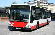 Jasper 8353 (HH JA 3153).
Hamburg Altona Bahnhof, 17.6.2010.