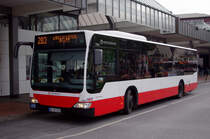 Hochbahn 1033 am 28.September 2010 am Bf.Altona