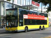 MAN Lion's City DD (Doppelstock) auf der Linie M21 nach Rosenthal Uhlandstrae am U-Bahnhof Kurt-Schumacher-Platz.