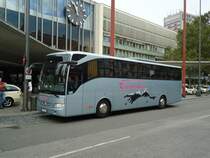 Aus der Slowakei: Eurovan, Presov PO-712DL Mercedes am 11. August 2010 Mnchen, Hauptbahnhof