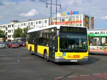 Mercedes-Benz O 530 LE  (Citaro) auf der Linie 122 am U-Bahnhof Kurt-Schumacher-Platz.