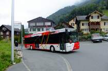 Die beiden Engadiner Neoplan, 1999 an EngadinBus geliefert und seit 2004 im Sernftal im Einsatz, sind inzwischen lnger im Glarnerland im Einsatz als in ihrer ursprnglichen Heimat im Einsatz. Wagen 2 (GL 7'702)am 18.9.2010 in Engi, Weberei. 