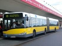 Solaris Urbino auf der Linie X9 nach S+U Bahnhof Zoologischer Garten am Flughafen Tegel.