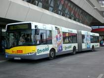 Solaris Urbino auf der Linie TXL nach S+U Bahnhof Alexanderplatz am Flughafen Tegel.