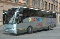 Ein Scania Reisebus MISTRAZ 70 gesehen und fotografiert am 18.09.2010 im Centrum von St. Petersburg.