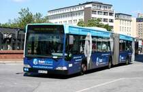 Hochbahn 7406 (HH HN 2476) mit Werbung fr Hanfried.
Hamburg Altona Bahnhof, 17.6.2010.