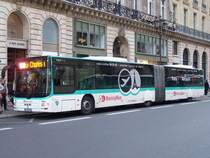 Lion's City GL Nr 4952 der Roissybus Linie, an der Haltestelle  Opera  am 02/10/10.