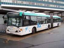 Omnicity Gelenkbus Nr 1684 am Flughafen Orly am 20/10/06.