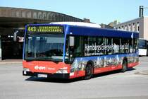 Hochbahn 2246 (HH LU 1259) mit Werbung fr E.on Hanse.
Hamburg Harburg ZOB, 17.6.2010.